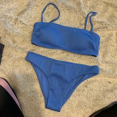 Great Bathing Suit! Small Cheeky Bottoms, Medium Top (I’m A 36c & It Fits Fine) Swimsuits 2 Piece, Appropriate Bikinis, Summer Bathing Suits Bikinis, Blue Swimsuit Aesthetic, Cute Bathing Suits Bikinis, Preppy Bikinis, Bathing Suits Ideas, Preppy Bathing Suit, Hollister Bathing Suits