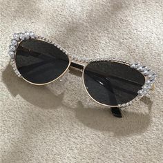 Retro Cat Eye Shaped Sunglasses Irregular Diamond Embellished Rim Gold Hardware Dark Grey Lenses So Cute, Funky And Unique Great For Every Day Use, Bachelorettes, Parties Or Festivals Photos Do Not Do These Gorgeous Babies Justice!! Dimensions In Last Photo New - Perfect Condition Ray-Ban Madein Matte Retro Vintage Rare Unique 80’s Aj Morgan Groovy Pieces 70’s Trendy Vogue Kourtney Kardashian Kendall Jenner Unisex Gorgeous Old Hollywood Lenses Glasses Sun Summer Elton John Harry Styles Gold Vtg Trendy Metal Sunglasses For Evening Wear, Elegant Metal Sunglasses For Evening, Silver Cat Eye Sunglasses For Parties, Chic Metal Sunglasses For Party, Elegant Silver Cat Eye Sunglasses For Party, Elegant Silver Cat Eye Sunglasses, Silver Glamorous Ladies' Sunglasses, Party Silver Sunglasses, Silver Cat Eye Sunglasses For Summer Party