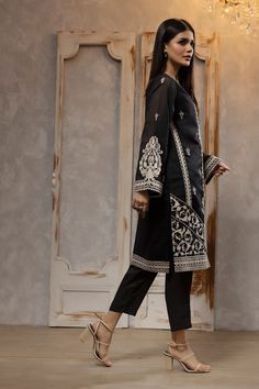 Dhanak DA 1665 Black Embroidered Kurta Festive Signature & Luxury Stat – Sara Clothes Black Embroidered Fabric For Designer Wear During Eid, Black Kurta With Floral Embroidery In Traditional Drape, Black Kurta With Floral Embroidery And Traditional Drape, Black Chanderi Kurta With Floral Embroidery, Unstitched Black Embroidered Lawn Suit, Elegant Embroidered Black Lawn Suit, Elegant Black Embroidered Lawn Suit, Black Semi-stitched Lawn Suit With Intricate Embroidery, Black Unstitched Lawn Suit With Intricate Embroidery