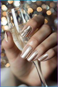 I still remember the first time I wore a champagne dress to a wedding. I agonized over what nail color would look best with the shimmery hue. I wanted something like one of these: After trying what… Champagne Nails Coffin, Champagne Shoes Outfit, Cocktail Party Nails Classy, Champagne Nails Short, Champagne Nails Wedding, Champaign Nails, Champagne Chrome Nails, Nude Shimmer Nails, Champagne Nail Designs