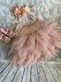 1er Birthday. Dress Mauve /pink Flower Girl Dress Feathers - Etsy Dress Feathers, Pink Flower Girl Dress, Red Flower Girl, Red Flower Girl Dresses, Wedding Photography Props, Pink Flower Girl, Flower Girls Dresses, Pink Flower Girl Dresses, Flower Girl Dresses Tutu