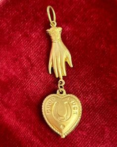 Pendant, Vintage Heart Charm, Good Luck Charm, Vintage Charm, Heart Charm, Puffy Heart Charm, Victorian Womans Hand, Brass Charm, Horse Shoe - Etsy Netherlands Vintage Good Luck Charms Necklace, Vintage Charms Necklace For Good Luck, Antique Nickel-free Necklace For Valentine's Day, Vintage Charm Heart Pendant For Valentine's Day, Vintage Charm Heart Pendant Necklace For Valentine's Day, Valentine’s Day Heart Pendant Necklace With Vintage Charm, Valentine's Day Vintage Charm Necklaces, Vintage Brass Jewelry For Good Luck, Vintage Heart Pendant Charm Necklaces