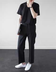 Death by Elocution Tomboyish Outfits, Black Minimal, Mood Board Fashion, Casual Work Outfits, About Fashion, Work Casual