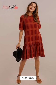 You have great taste. Take them home and treat yourself~ Our best-selling styles are back in stock~ Short Sleeve Round Neck Natural Knee Length Mom Dress. #dresses #fashion #petallush Women's Dresses Casual, Plaid Mini Dress, Timeless Dress, Trendy Fashion Tops, Comfy Dresses, Online Dress Shopping, Lovely Dresses, Pocket Dress, Plaid Dress