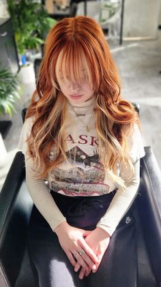 Copper Hair With Blonde, Red Hair With Blonde Highlights, Red Blonde Hair, Ginger Hair Color, Red To Blonde, Dyed Hair Inspiration, Hair Color Auburn, Pretty Hair Color, Blonde Hair With Highlights