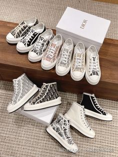 Tenis Dior, Jordan Shoes Men, Tenis Gucci, Women Nike Shoes, Cute Converse Shoes, Shoes Air Max, Cute Converse, Nike Shoes Air, New Jordans Shoes