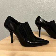 Gorgeous Black Patent Leather Booties By Valentino Garavani. These Super Sexy Couture Heels Have Been Worn Only A Few Times. In Very Good Condition Aside From A Small Scuff On The Inside Of One Heel. Made In Italy. Couture Heels, Patent Leather Booties, Bootie Heels, Valentino Garavani Shoes, Valentino Black, Leather Booties, Black Patent Leather, Leather Slip Ons, Shoes Heels Boots