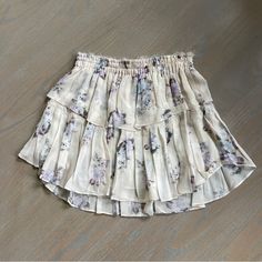 Brand New. Never Worn 100% Silk Floral Mini Skirt, Mini Skirt, Womens Skirt, Mini Skirts, Silk, Brand New, Skirt, Cream, Purple