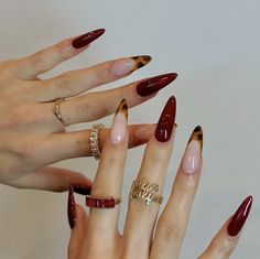 Paris Nails Designs, Elegant Almond Nails, Trendy Almond Nails, Wife Nails, Future Nails, Red And Gold Nails, Nails Collection, Bedroom Wall Decoration, Unghie Sfumate