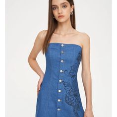 Cider Tattoo On Me Denim Mini Dress Size: Large Color: Blue L 8 Bust 37.8-39.4 Waist 29.9-31.9 Hips 39.8-41.3 Fit Type: Regular Waist Line: Mid Rise Length: Short,Mini Neckline: Strapless Material Composition: 100% Cotton The Images Displayed Are From Stock Photos And Have Been Acquired From Wholesale Suppliers. We Are Happy To Take Photos Upon Request. Fast Shipping Spring Strapless Denim Blue Mini Dress, Strapless Denim Blue Mini Dress For Spring, Casual Blue Strapless Denim Dress, Blue Strapless Denim Dress For Day Out, Spring Denim Blue Mini Dress With Buttons, Blue Strapless Cotton Denim Dress, Strapless Blue Cotton Denim Dress, Blue Denim Top With Buttons For Summer, Spring Denim Blue Mini Dress With Button Closure