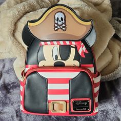 Brand New Exclusive Disney Pirate Mickey Loungefly Backpack. Backpack Lining Also Has Pirate Mickey Very Rare Loungefly Purse, Loungefly Backpack, Loungefly Disney, Cute Bags, Very Rare, Red White, Red And White, Bag Lady, Backpacks