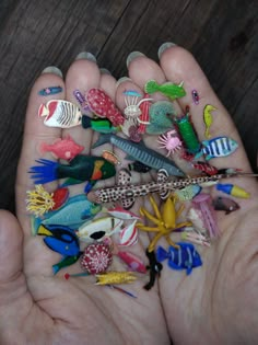 This set includes 50 various miniature sea creatures. Each fish is made entirely by hand from polymer clay. Scale 16 or 112. Can be used to create miniature projects. The size is 784 millimeters0.273.3 inches. Color may vary from the pictures shown due to different lighting and monitor settings. Clay Sea Animals, Clay Sea Creatures, Fish Clay, Clay Fish, Tiny Fish, Miniature Projects, Arte Inspo, Maximalism, Mini Things