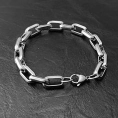 Whether You Are Wearing A Business Suit, Casual Outfit Or Bluejeans, You Will Look Tastefully Refined In This Men's Bracelet. Bracelet Made Of Titanium Steel, Bracelet Length: 8.0", Chain Width: 8mm, Weight: 29g(1.5oz). Perfect Gifts: This Bracelet Is Suitable For Most Occasions To Adds A Charm. It’s An Ideal Gift Choice For Friends, Families Or Yourself. Great Gift To Surprise Them On Father's Day, Christmas Day, Birthday, Valentines Day, Anniversary, Thanksgiving Day And So On. Casual Metal Chain Link Bracelets, Casual Silver Bracelets For Streetwear, Casual Metal Bracelets For Streetwear, Suit Casual Outfit, Suit Casual, Wrist Jewelry, Link Chain Bracelet, Couple Jewelry, Men's Bracelet