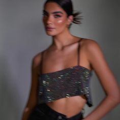 Sla The Label New With Tag Xs Silver Sequined Crop Top For Club, Glamorous Silver Crop Top For Evening, Chic Silver Crop Top For Evening, Chic Metallic Crop Top For A Night Out, Metallic Chic Crop Top For Party, Chic Metallic Crop Top For Evening, Metallic Chic Crop Top For Night Out, Trendy Silver Crop Top For Party, Silver Crop Top For Party Season