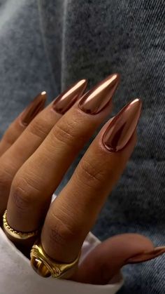 Trend Nails 2023 Autumn, Fall Nails October 2023, Autumn Nail Trends 2023, October Nails Ideas 2023, Nails Trend 2023 Autumn, Nails Trends Winter, Trending Winter Nails 2023, Wealthy Women Nails, Fall 2023 Nail Trends Almond