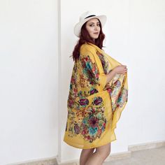 Resort Clothing, Loose Kimono, Kimono Boho, Hippie Top, Floral Bathing Suits, Resort Outfit, Hippie Tops