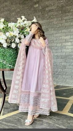 Pakistani Frock Suit Design, Simple Anarkali Designs, Nikkah Guest Outfit Ideas, Aesthetic Churidar, Pakistani Dresses Casual Stylish, Wedding Guest Dress Pakistani, Pakistani Frock Design, Eid Dress Ideas, Pakistani Frocks