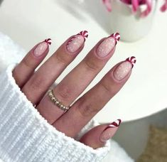 Pink Red Xmas Nails, Christmas Nail Inspo, Oval Acrylic Nails, Candy Cane Nails, Ballet Nails, Christmas Nail Ideas, Cute Christmas Nails, Nagel Tips, Christmas Nails Easy