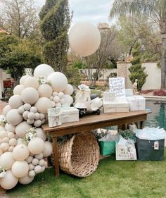 outdoor baby shower ideas Backyard Baby Shower Ideas, Outdoor Baby Shower Ideas, Unique Baby Shower Decorations, Unique Backyard, Dreamy Backyard, Backyard Baby Showers, Baby Shower Unique, Baby Shower Venues, Baby Shower Table Decorations