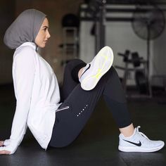 Hijab Gym Outfit, Modest Gym Outfit, Athletic Wear Fashion, Sport Food