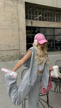 Preppy Chic, Fairytale Dress, Pink Outfits, Cute Simple Outfits, Airport Outfit, Outfits Spring, Pink Outfit, Girly Outfits, Minimal Fashion