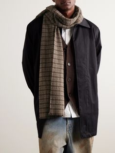 Thanks to its versatile neutral checks, you'll find yourself reaching for mfpen's scarf often. It's been made in Italy from a warm wool-blend and brushed for added softness. Scarf Outfits Men’s, Beret And Scarf Outfit, Men’s Scarf, Mens Scarf Outfit, Winter Outfits Scarf, Male Scarf, Scarf Outfit Men, Mens Scarf Fashion, Man Scarf