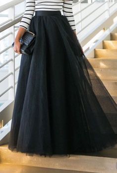 #fashion, #style, #outfitinspiration, #beauty Chiffon Two Piece, Chic Style Outfits, Matching Top And Skirt, Black Skirt Outfits, Chic Clothing Style, Evening Wear Dresses, Beautiful Evening Dresses, Stunning Outfits, Summer Dress Outfits