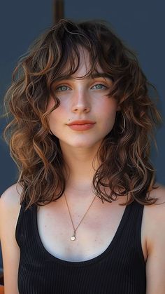 25 Layered Hairstyles You Can't Miss Trying in 2024 Wavy Layered Hair Medium, Wavy Layered Hair, Layered Shag, Short Layered Bob, Loose Curly Hair, Shag Cut, Side Bangs Hairstyles, Textured Layers