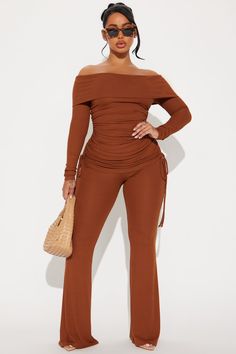 Available In Brown And Black. Ribbed Pant Set Off Shoulder Top Long Sleeve Foldover Detail Ruched Detail Flare Leg Pant Waistband Foldover Adjustable Ruching Stretch 34" Inseam 95% Polyester 5% Spandex Imported | Riley Off Shoulder Pant Set in Brown size XS by Fashion Nova Flare Leg Pants, Off Shoulder Top, Gal Gadot, Off Shoulder Tops, Dressy Casual, Halloween Women, Pant Set, Brown Fashion, Matching Dresses