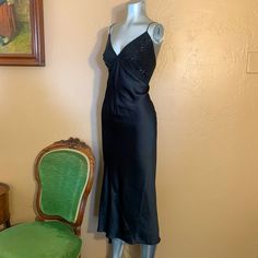 Beautiful Black Satin Midi Slip Dresx With Sequin Detail. See Pics For Details Gorgeous. Adjustable Back Straps. Cheap Y2k Style Black Mini Dress, Victoria Secret Black Silk Slip Dress, Victoria Secret Black, Victoria Secret Dress, Black Slip Dress, Black Slip Ons, Black Satin, Victoria Secret, Fashion Inspo Outfits