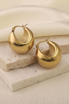 jacy 18k gold plated stainless steel waterproof tarnish resistant chunky gold hoop earring Stainless Steel Texture, Gold Round Earrings, Water Drop Earrings, Chunky Hoop Earrings, Chunky Earrings, Steel Earrings, Earring Sale, Gold Drop Earrings, Stainless Steel Earrings