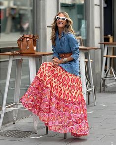 Style: Elegant Fit: Loose Fabric: Polyester Pattern: Printed Element: Ruffle Dress/Skirt Length: Midi Rise: High Rise Product Type: A Line,Tiered Main Composition: Polyester Season: Spring/Summer/Fall Spring Bohemian Dress With Pleated Skirt, Bohemian Spring Dress With Pleated Skirt, Spring Bohemian Pleated Dress, Bohemian Lined Maxi Skirt For Brunch, Bohemian Ruffled Maxi Skirt For Day Out, Bohemian Dress With Lined Skirt For Day Out, Autumn Skirt, Skirt Swimsuit, Stil Elegant