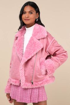 This winter, you'll run into so many admirers with a toasty and stylish look like the NVLT Cozy Allover Pink Vegan Leather Shearling Trim Moto Jacket! This retro-inspired, moto-style jacket has an extra soft vegan leather construction that shapes long sleeves with drop shoulders and collared neckline with notched lapels. The slightly oversized bodice features an asymmetrical front zipper, twin welt pockets, and a snap button closure at the hem. Trendy, fuzzy faux fur shearling lines the interior Pink Leather Jacket Outfit, Oversized Jacket Outfit, Leggings Outfit Summer, Spring Tees, Pink Leather Jacket, 2024 Wishlist, Summer Leggings, Leather Jacket Outfits, Jacket Outfit