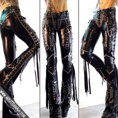 Look 80s, Lace Up Pants, Clothes Drawing, Cycling T Shirts, Lingerie For Men, New Rock, Mode Inspo, Leather Fringe, Inspiration Mode