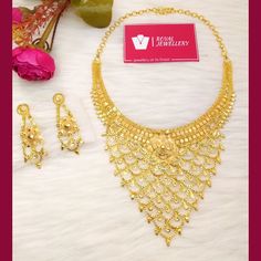 Beautiful gold plated heavy Indian necklace with earrings.  A best replica of original gold sets. Bridal wear. 100% gold look. More variety on our shop. For any enquiries feel free to contact us. Please provide detailed address with contact number when order is placed as it is required on shipping label. African Jewellery, Bridal Jewelry Vintage, Indian Necklace, Shipping Label, African Jewelry, Wedding Jewellery Necklace, Royal Jewelry, Gold Set, Jewelry Vintage