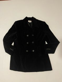 henri bendel black velvet coat jacket size L. Classic Black Velvet Outerwear, Black Velvet Winter Blazer, Black Velvet Blazer For Winter, Black Velvet Outerwear For Formal Occasions, Black Velvet Coat, Velvet Coat, Henri Bendel, Black Velvet, Coats Jackets