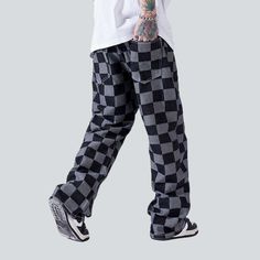 Introducing the 2023 Spring-Summer Collection ââ‚?a perfect blend of y2k style with a vogue twist! Our checked loose jeans for men will be your go-to statement piece this season. With its high-waist. zipper & button closure. these jeans are crafted with premium quality denim. exuding a cool. edgy. and unfiltered essence.Distinctive Features: Y2K Style: Featuring a timeless. retro-inspired design. these jeans offer a unique blend of classic and vogue elements. Painted Pattern: Detailed. all-over Painted Jeans, Painted Denim, Jeans For Men, Loose Jeans, High Rise Denim, Wearing Clothes, How To Slim Down, Men Looks, Style Statement