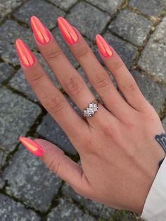 Coral Acrylic Nails, Uñas Color Coral, Coral Nails With Design, Posh Nails, Neon Pink Nails, Coral Nails, Blush Nails, Chic Nails, Chrome Nails