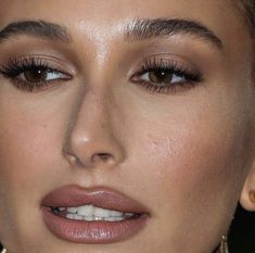 Natural Glowy Makeup, Dope Makeup, Models Makeup, Editorial Makeup, Hailey Bieber, Glam Makeup, Pretty Makeup