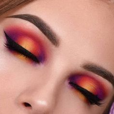 Sunset Eyeshadow, Sunset Makeup, Orange Eyeshadow, Make Up Inspiration, Makijaż Smokey Eye, Colorful Eye Makeup, Makeup Eye Looks