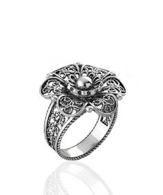 Sterling Silver Filigree Art Daisy Flower Women Cocktail Ring Celebrity Events, Daisy Flower Design, High Fashion Jewelry, Art Ring, Art Women, Statement Ring Silver, Sterling Silver Filigree, Jewelry Images, Filigree Ring