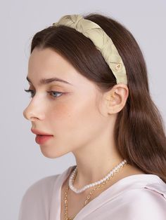 Composition : polyester 100%Color : BEIGE,SKY BLUE,PINK,KHAKI,NAVY,BLACKCountry of Origin : KOREA Beige Sky, Hair Accessories Headbands, Sky Blue, Braids, Composition, Hair Accessories, Women Accessories, Navy, The Originals