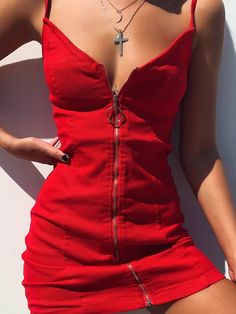 Womens Sheath Dress, Red Bodycon Dress, Hollywood Actors, Mini Cami Dress, Sleeveless Bodycon Dress, Mode Casual, Beauty Dress, Outfit Trends, Sling Dress