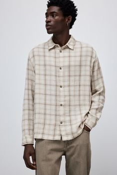 Regular Fit Shirt - Long sleeve - Regular length - Light beige/checked - Men | H&M US Sleeve Placket, Fall Mini, Classic Silhouette, Woven Cotton, Straight Cut, Button Placket, Light Beige, Cotton Weaving, Workout Shirts