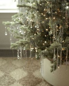 Winter Study, Winter Moodboard, Jul Diy, Christmas Rustic, Christmas Decor Inspiration, Classy Christmas, Christmas Tree Inspiration, Christmas Interiors, Christmas Feeling