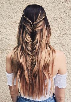 Boho Fishtail Braid Summer Hair Inspo  #sadielouboutique #summerhairinspo #fishtailbraid Tree Braids Hairstyles, Alien Makeup, Plaits Hairstyles, Quick Braided Hairstyles, Pretty Braided Hairstyles, Braids Hair, Brown Style, Braided Hairstyles Updo