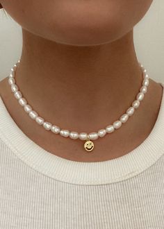 Natural (real) pearl necklace with gold plated smiley face. Extender to wear as a choker or regular necklace Trendy Everyday Pearl Necklace With Pearl Charm, Trendy Pearl Necklace With Charm For Everyday, Trendy Everyday Pearl Necklace, Regular Necklace, Pearl Necklace With Gold, Handmade Pearl Necklace, Real Pearl Necklace, Real Pearls, Smiley Face