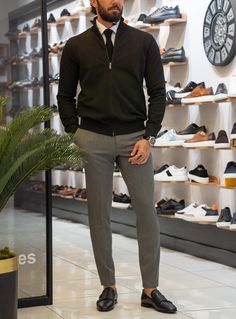 Elevate your style with our Menstylewith New Season Knitted Cardigan, featuring a specially designed pocket detail. The luxurious knit fabric provides comfort and sophistication, making it the perfect addition to your wardrobe. Stay warm and stylish with this exclusive, must-have piece. Color Code: Black Material: 100% Pes Machine Washable: Yes Fitting: Slim-Fit Washing Instructions: Wash Separate from Other Clothes, Dry by Hanging Mens Elegant Casual Outfits, Black And Gray Outfit Men, Casual Chic Men Outfits Winter, Classic Men Outfit Classy, British Casual Style Man, Long Sleeve Cardigan With Pockets For Business, Dark Men Outfit, Casual Business Polo Sweater For Fall, Formal Winter Cardigan With Pockets