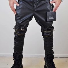 How To Wear Joggers, Ripped Jeans Style, King Outfit, Cyberpunk Clothes, Biker Pants, Mens Leather Pants, Mens Casual Dress Outfits, Biker Jeans, Mens Fashion Casual Outfits