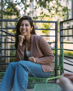 Girl in pink blazer sitting on a chair smiling Petite Capsule Wardrobe, Petite Style, Fashion Petite, Ad Hoc, Made Clothing, Petite Tops, Petite Women, And Dresses, Short Story